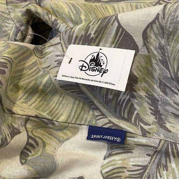 NWT Walt Disney World Tropical Spirit Jersey Shirt Jacket Shacket Men's Small - Picture 4 of 10
